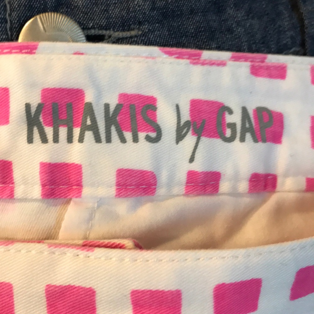 GAP SHORTS - Picture 6 of 6